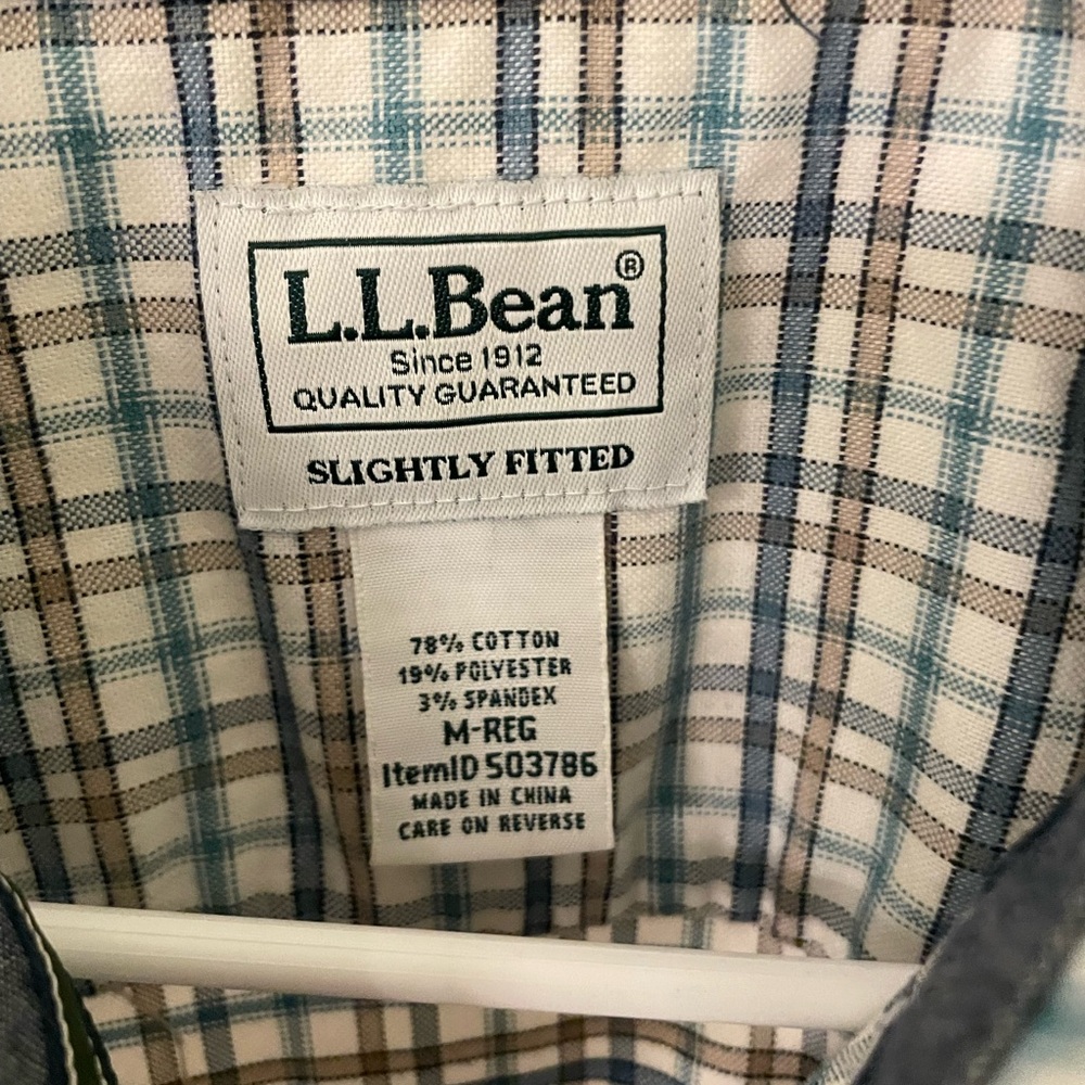 Men's LL Bean Plaid Button-Down Shirt Slightly Fitted - Picture 3 of 3